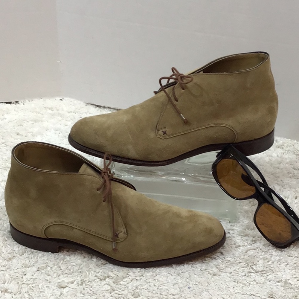 Barker Black tan suede chukka boots men’s 9